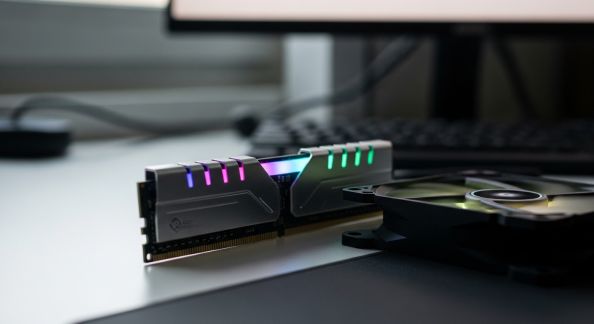 Faut-il investir dans le RGB pour son PC : avantages, inconvénients et astuces